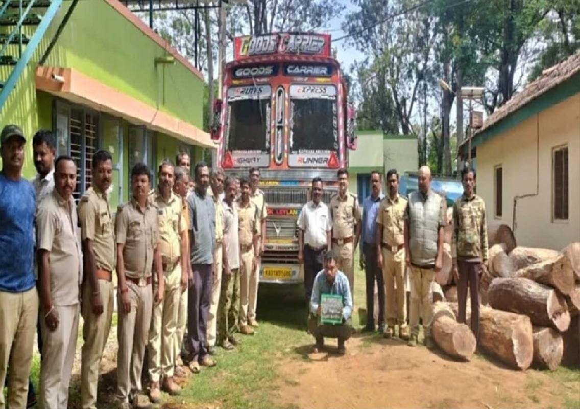 ಅಕ್ರಮ ಸಾಗಣೆ – 28 ಲಕ್ಷ ಮೌಲ್ಯದ ಬೀಟೆ ಮರ ಸಹಿತ ಲಾರಿ ಜಪ್ತಿ! - News Karnataka