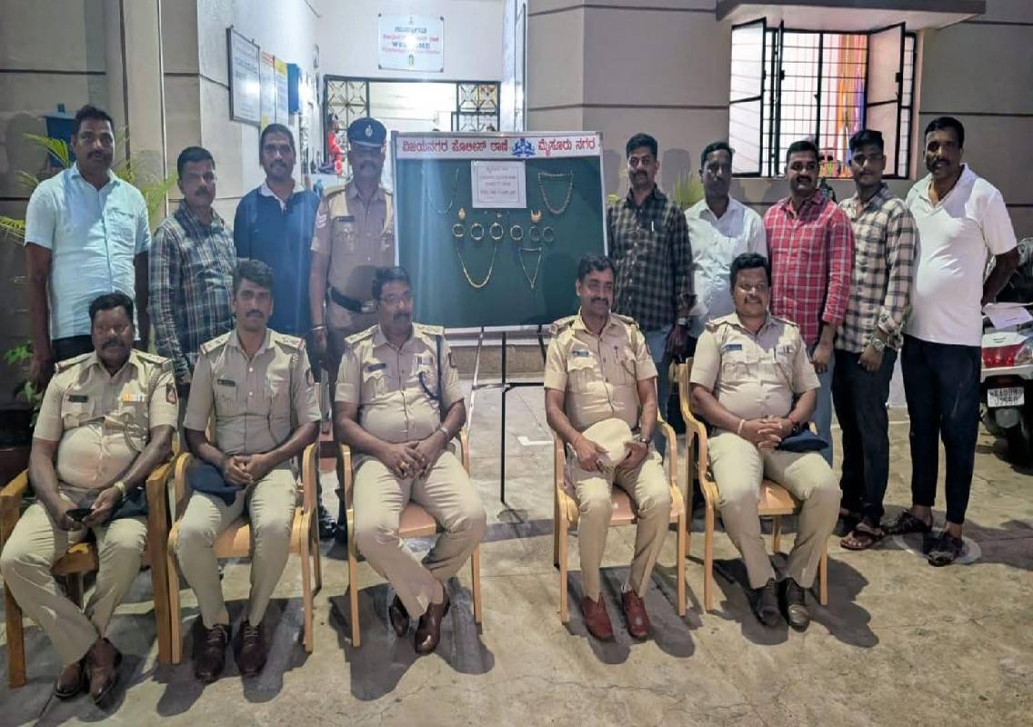 ವಿಜಯನಗರ ಪೊಲೀಸರ ಕಾರ್ಯಾಚರಣೆ, ನರ್ಸಿಂಗ್ ಸೇವೆ ನೀಡುವ ನೆಪದಲ್ಲಿ ಚಿನ್ನಾಭರಣ ಕಳವು! - News Karnataka