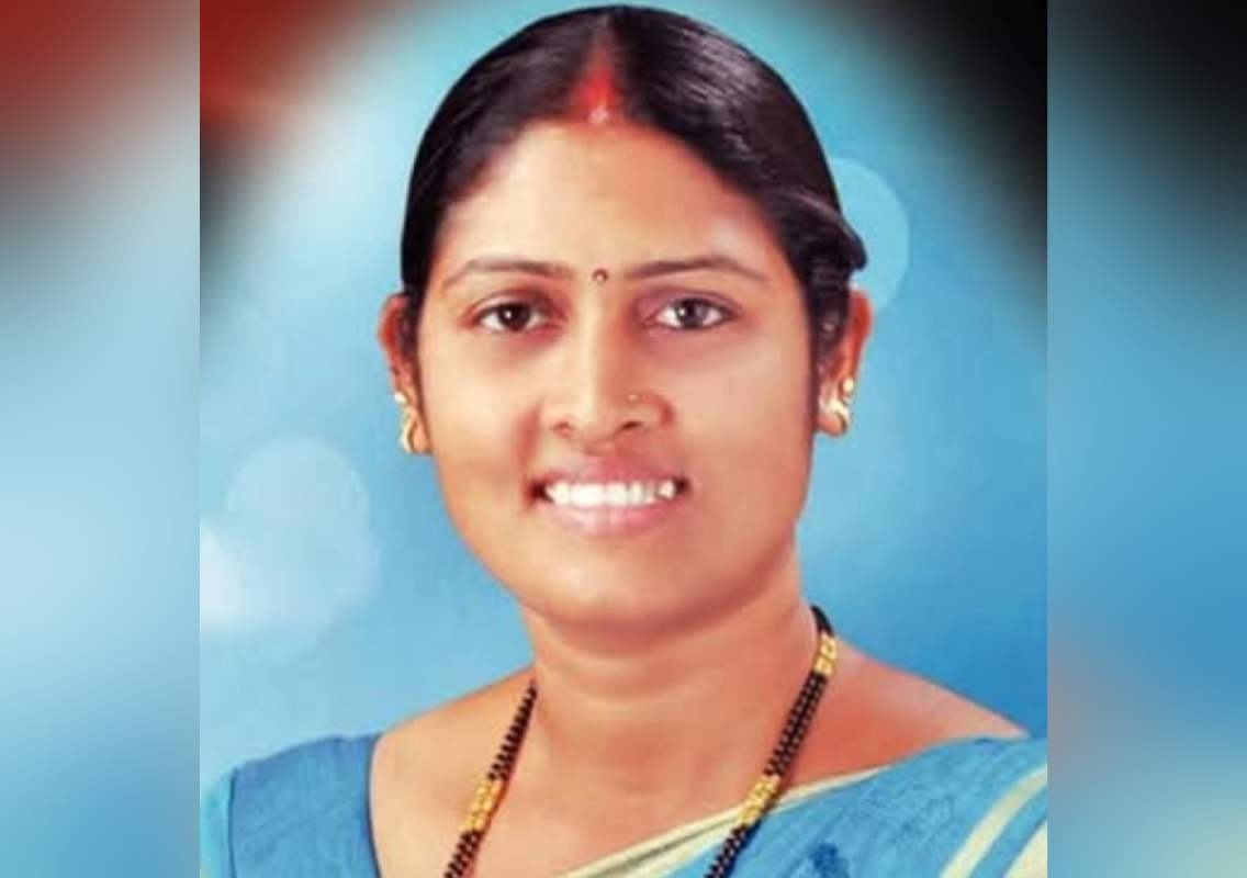 ಉಡುಪಿ: ಖಾಸಗಿ ಬಸ್‌ ಡಿಕ್ಕಿ: ನಗರಸಭೆಯ ಮಾಜಿ ಉಪಾಧ್ಯಕ್ಷೆ ಲಕ್ಷ್ಮೀ ಮಂಜುನಾಥ್ ಕೊಳ ಸ್ಥಳದಲ್ಲೇ ಮೃತ್ಯು - News Karnataka