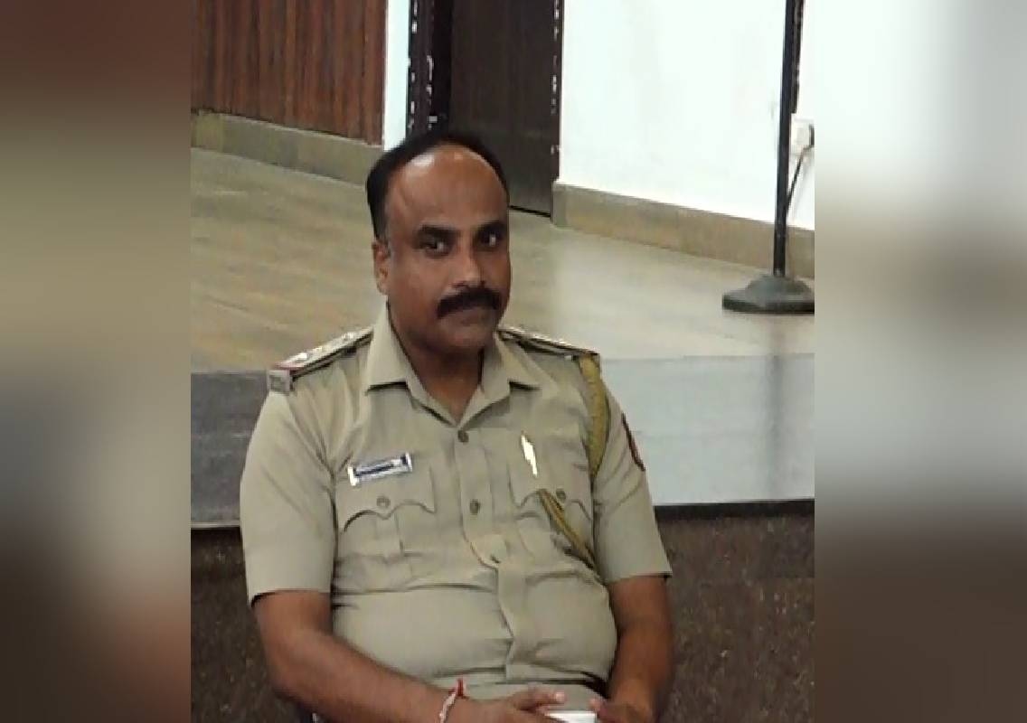 ಮಂಗಳೂರು: ಲೋಕಾಯುಕ್ತ ಅಧಿಕಾರಿಗಳ ಬಲೆಗೆ ಬಿದ್ದ ಪೊಲೀಸ್ ಇನ್ಸ್ಪೆಕ್ಟರ್ - News Karnataka