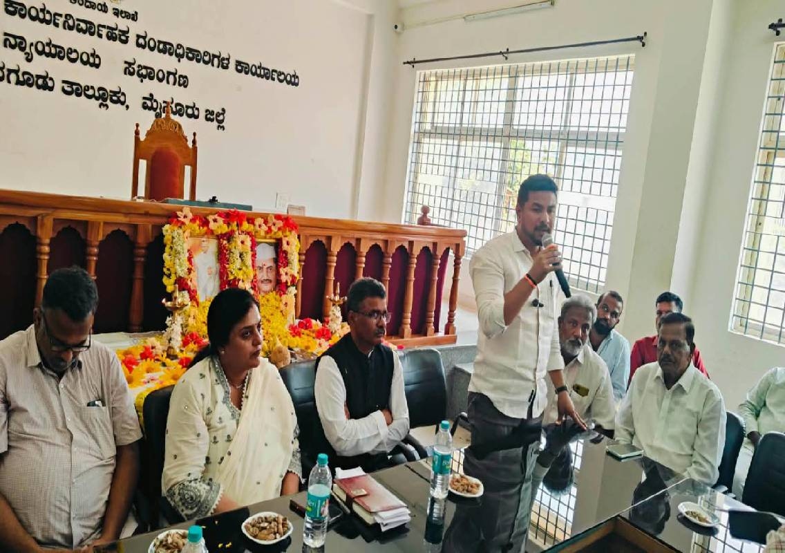 ಗಾಂಧೀಜಿ, ಶಾಸ್ತ್ರಿ ಆದರ್ಶಗಳು ಜೀವನಕ್ಕೆ ದಾರಿದೀಪವಾಗಲಿ: ಶಾಸಕ ದರ್ಶನ್ ಧ್ರುವನಾರಾಯಣ್ - News Karnataka