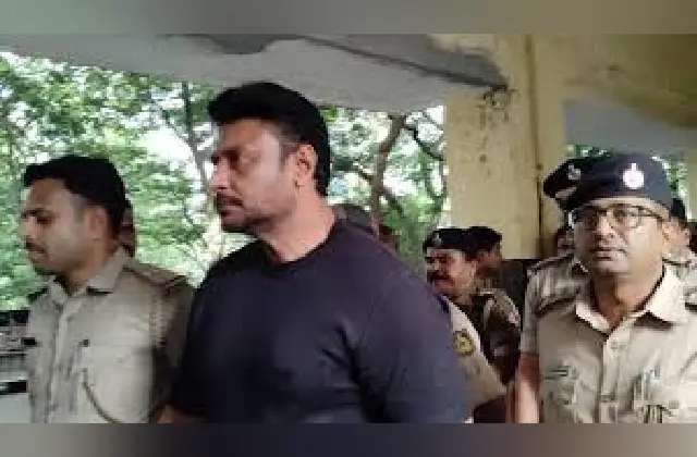 ನಾಳೆ ದರ್ಶನ್​ ರಿಲೀಸ್​ಗಾಗಿ ಜೈಲು ಮುಂದೆಯೇ ಉರುಳು ಸೇವೆ! - News Karnataka