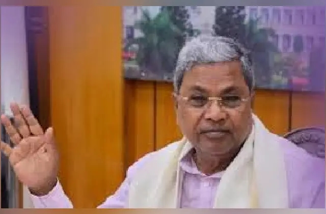 ಸಂಜೆ ಶಾಸಕಾಂಗ ಸಭೆ ಬಳಿಕ ದೆಹಲಿಯತ್ತ ಹೊರಟ ಸಿಎಂ ಸಿದ್ದರಾಮಯ್ಯ - News Karnataka