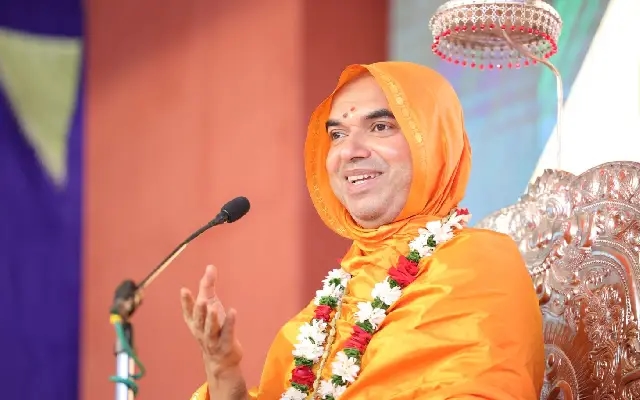 ವಿದ್ಯೆಯ ಅನಾವರಣ ಸಮಾಜಕ್ಕೆ ಪ್ರೇರಣೆ : ರಾಘವೇಶ್ವರ ಶ್ರೀ ಆಶಯ - News Karnataka