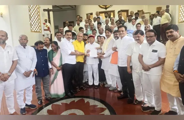 ಸಿಎಂ ರಾಜೀನಾಮೆ ಪಡೆಯಲು ರಾಜ್ಯಪಾಲರಿಗೆ ಮನವಿ ಸಲ್ಲಿಸಿದ ಆರ್‌.ಅಶೋಕ್‌ - News Karnataka