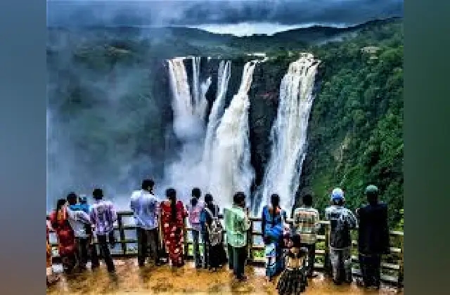 ಜೋಗ ಜಲಪಾತ ವೀಕ್ಷಣೆಗೆ ಶುಲ್ಕ ಹೆಚ್ಚಳ: ಪ್ರವಾಸಿಗರ ಆಕ್ರೋಶ! - News Karnataka