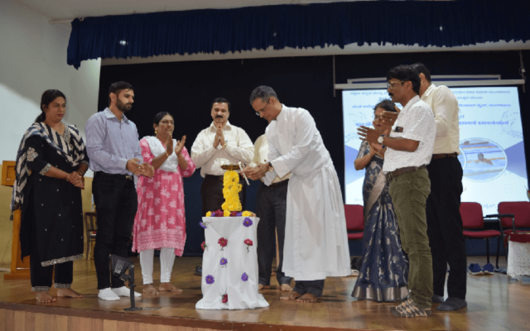 ಮಂಗಳೂರು:‌ ಜಿಲ್ಲಾ ಮಟ್ಟದ ಪ್ರಾಥಮಿಕ ಮತ್ತು ಫ್ರೌಡಶಾಲಾ ವಿಭಾಗದ  ಬಾಲಕ ಬಾಲಕಿಯರ ಈಜು ಸ್ಪರ್ಧೆ - News Karnataka