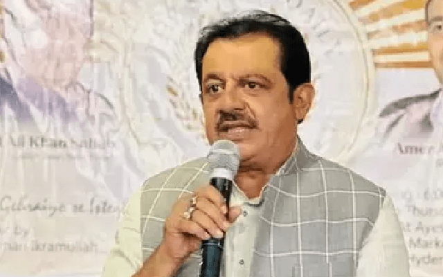 ಅಲ್ಪಸಂಖ್ಯಾತ ಎಸ್​​ಎಸ್​ಎಲ್​ಸಿ ,ಪಿಯುಸಿ ವಿದ್ಯಾರ್ಥಿಗಳಿಗೆ ಬಂಪರ್ ಕೊಡುಗೆ ಘೋಷಿಸಿದ ಜಮೀರ್ - News Karnataka