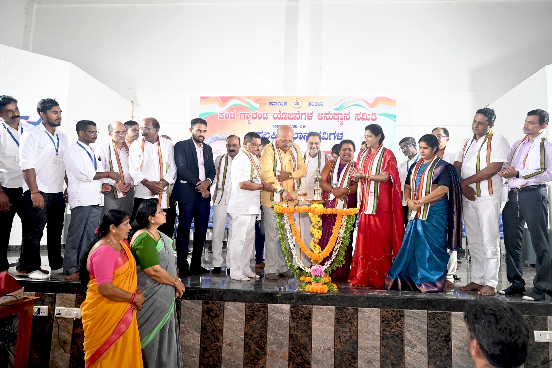 ಕರ್ನಾಟಕದ ಗ್ಯಾರಂಟಿ ಯೋಜನೆ ಇಡೀ ದೇಶಕ್ಕೆ ಮಾದರಿಯಾಗಿದೆ: ಎಚ್ ಎಂ ರೇವಣ್ಣ - News Karnataka