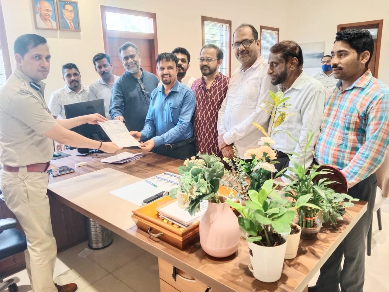 ನಕಲಿ ಐಡಿ, ಮೀಡಿಯಾ ಸ್ಟಿಕ್ಕರ್‌ ದುರ್ಬಳಕೆ ತಡೆಗೆ ಕ್ರಮ: ಪೊಲೀಸ್‌ ಕಮಿಷನರ್‌ - News Karnataka