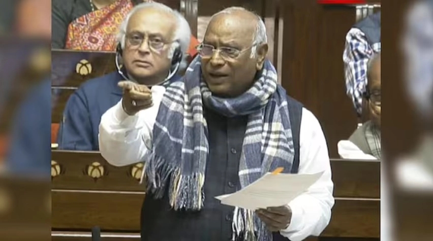 ಮೋದಿ, ಅಮಿತ್‌ ಶಾ ಕೂಡಲೇ ರಾಜೀನಾಮೆ ನೀಡಲಿ – ಖರ್ಗೆ - News Karnataka