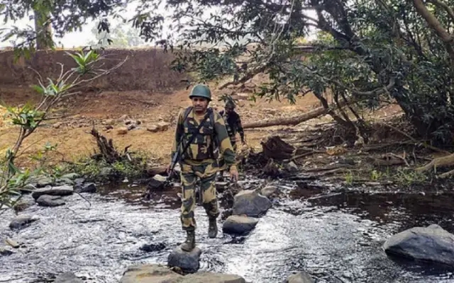 ಛತ್ತೀಸ್‌ಗಢ: ಭದ್ರತಾ ಸಿಬ್ಬಂದಿ ನಡೆಸಿದ ಎನ್‌ಕೌಂಟರ್‌ನಲ್ಲಿ 7 ನಕ್ಸಲರ ಹತ್ಯೆ - News Karnataka