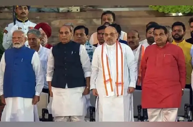 71 ಸಂಸದರಿಗೆ ಖಾತೆ ಹಂಚಿಕೆ : 4 ಪ್ರಮುಖ ಖಾತೆ ಬಿಜೆಪಿ ಪಾಲು! - News Karnataka