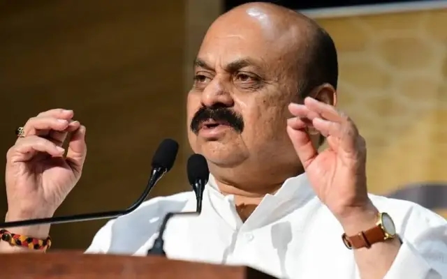 ರಾಜಕೀಯ ರಂಗದಲ್ಲಿ ಹೊಸಬಾಂಬ್ ಸಿಡಿಸಿದ ಮಾಜಿ ಸಿಎಂ ಬಸವರಾಜ ಬೊಮ್ಮಾಯಿ - News Karnataka