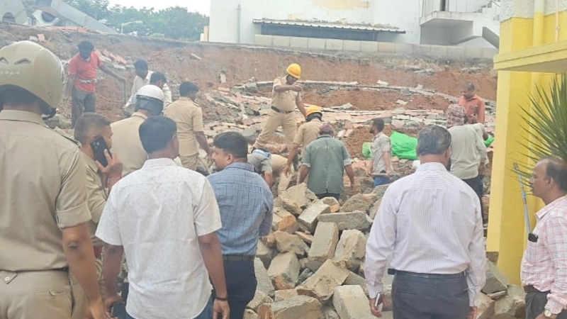 ಭಾರೀ ಮಳೆಗೆ ಬೆಂಗಳೂರಲ್ಲಿ ಗೋಡೆ ಕುಸಿದು ಮಹಿಳೆ ಮೃತ್ಯು! - News Karnataka