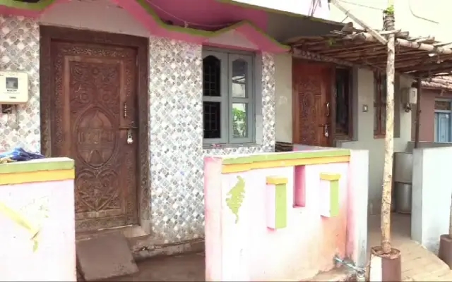 ಪೊಲೀಸ್ ಠಾಣೆಯ ಮೇಲೆ ಕಲ್ಲು ತೂರಾಟ ಪ್ರಕರಣ: ಬಂಧನ ಭೀತಿಯಿಂದ ಗ್ರಾಮ ತೊರೆದ ಜನ - News Karnataka