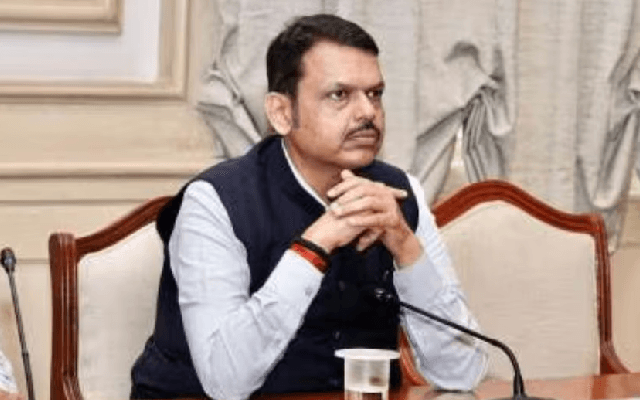 ಉಪಮುಖ್ಯಮಂತ್ರಿ ಹುದ್ದೆಗೆ ದೇವೇಂದ್ರ ಫಡ್ನವಿಸ್‌ ರಾಜೀನಾಮೆ - News Karnataka