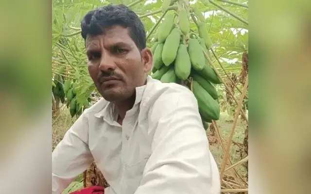 ಚಾಕುವಿನಿಂದ ಇರಿದು ನಂತರ ಮರಕ್ಕೆ ನೇತು ಹಾಕಿ ವ್ಯಕ್ತಿಯ ಕೊಲೆ - News Karnataka