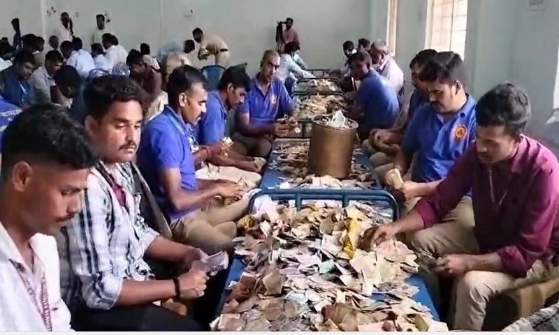 ಮಾದಪ್ಪನ ಹುಂಡಿಯಲ್ಲಿ 2.29ಕೋಟಿ ರೂ. ಸಂಗ್ರಹ! - News Karnataka