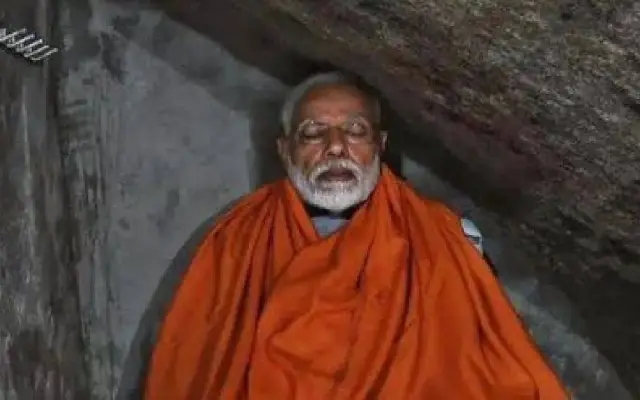 ಕನ್ಯಾಕುಮಾರಿ: ವಿವೇಕಾನಂದ ರಾಕ್ ಮೆಮೋರಿಯಲ್ ಹಾಲ್​ನಲ್ಲಿ ಪ್ರಧಾನಿ ಮೋದಿಯಿಂದ ಧ್ಯಾನ - News Karnataka