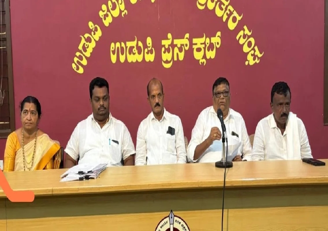 ಪೆರ್ಡೂರು ಶ್ರೀ ಅನಂತ ಪದ್ಮನಾಭ ದೇವಸ್ಥಾನದ ಜೀರ್ಣೋದ್ಧಾರ ರಾಜಕೀಯ ರಹಿತವಾಗಿ ನಡೆಯಲಿ- ರಾಜ್ ಕುಮಾರ್ ಶೆಟ್ಟಿ ದೊಡ್ಮನೆ - News Karnataka