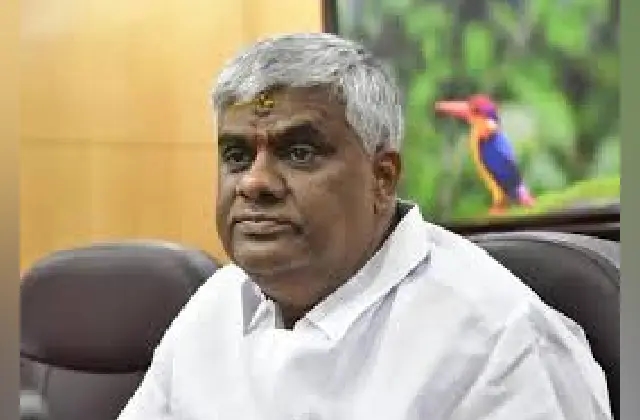 ರೇವಣ್ಣ ಎಫ್ಐಆರ್ ರದ್ದು ಕೋರಿ ಸಲ್ಲಿಸಿದ್ದ ಅರ್ಜಿ ವಿಚಾರಣೆ ಜೂನ್ 14ಕ್ಕೆ ಮುಂದೂಡಿದ ಹೈಕೋರ್ಟ್ - News Karnataka