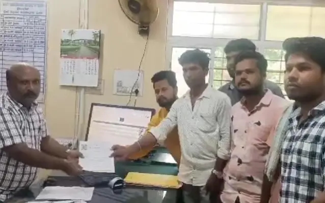 ಅಂತರ್ ಧರ್ಮ ವಿವಾಹ ನೋಂದಣಿಯನ್ನು ಮಾಡುವಂತೆ ಶ್ರೀರಾಮ ಸೇನೆ ಕಾರ್ಯಕರ್ತರು ಮನವಿ - News Karnataka