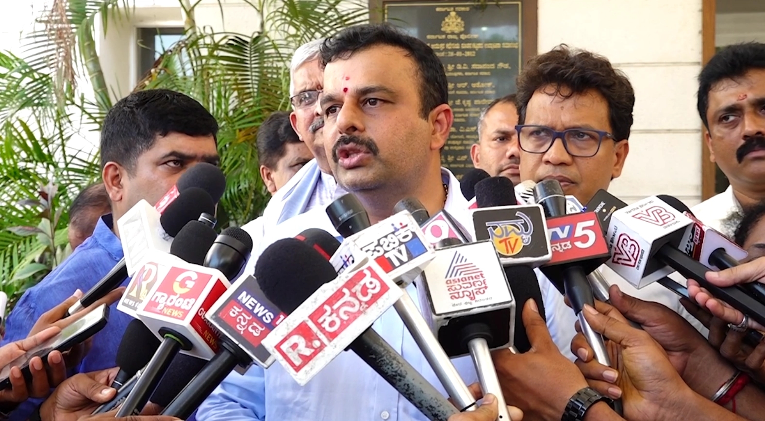 ಸುಹಾಸ್ ಶೆಟ್ಟಿ ಹತ್ಯೆ ಪ್ರಕರಣವನ್ನ ಎನ್ ಐ ಎಗೆ ವಹಿಸುವಂತೆ ಬಿಜೆಪಿ ನಿಯೋಗ ಆಗ್ರಹ - News Karnataka