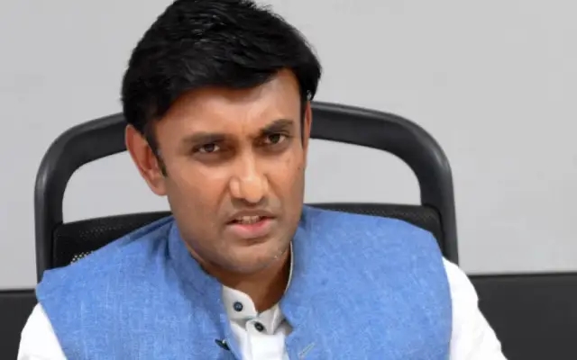 ಚುನಾವಣೆ ಫಲಿತಾಂಶ ಮುನ್ನವೇ ಡಾ.ಕೆ.ಸುಧಾಕರ್ ವಿರುದ್ಧ ಎಫ್ಐಆರ್ ದಾಖಲು - News Karnataka