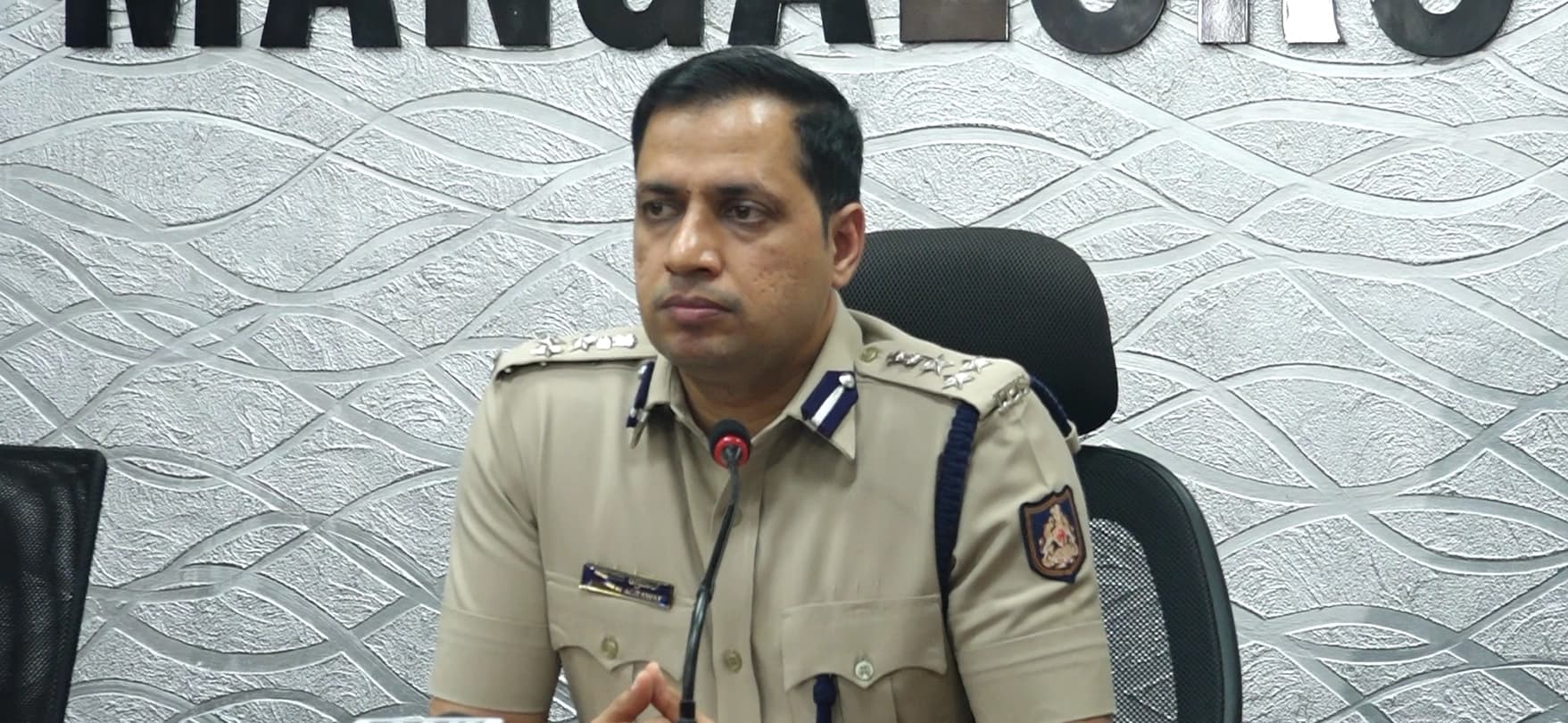 ಮಂಗಳೂರು ನಗರ ಪೊಲೀಸ್ ಕಮೀಷನರ್ ಅನುಪಮ್ ಅಗರ್ವಾಲ್ ಸುದ್ದಿಗೋಷ್ಠಿ
