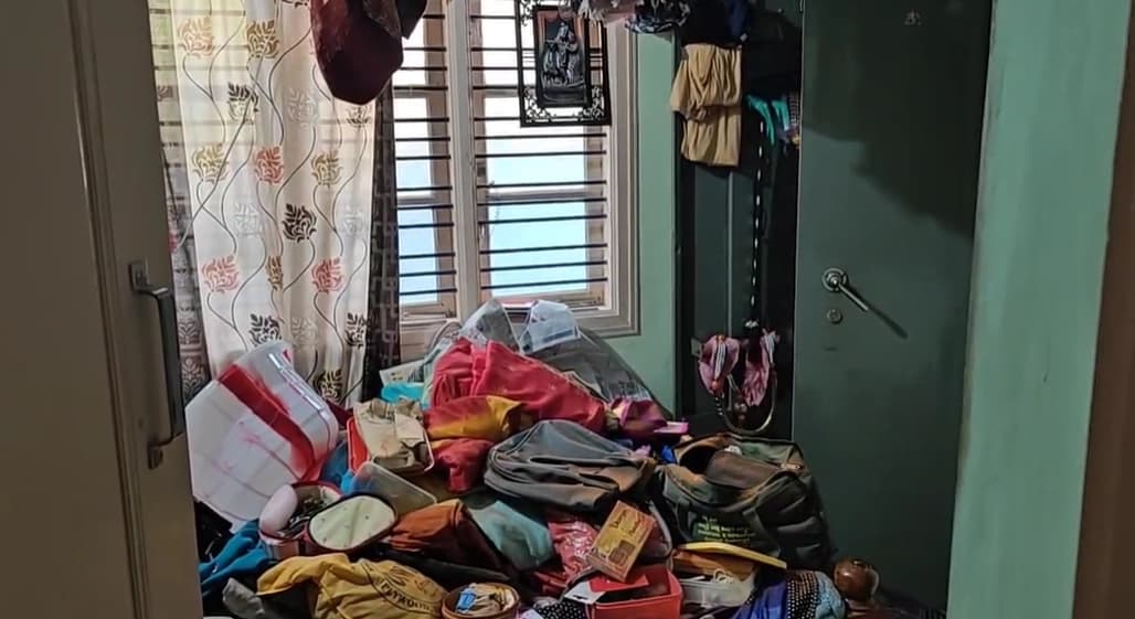 ಆಂಬುಲೆನ್ಸ್, ಬೈಕ್ ನಡುವೆ ಭೀಕರ ಅಪಘಾತ: ಮೂವರು ಮೃತ್ಯು