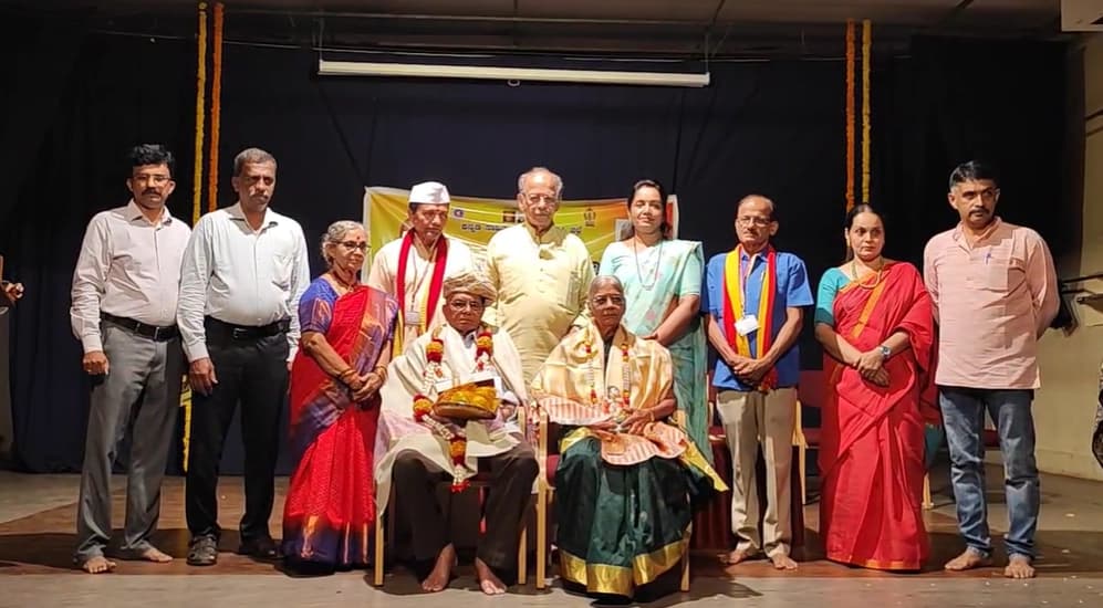 ಭಾಷಾಂತರಕಾರ ಡಾ.ಎನ್. ತಿರುಮಲೇಶ್ವರ ಭಟ್ಟರಿಗೆ ಅಕಲಂಕ ದತ್ತಿ ಪುರಸ್ಕಾರ ಪ್ರದಾನ