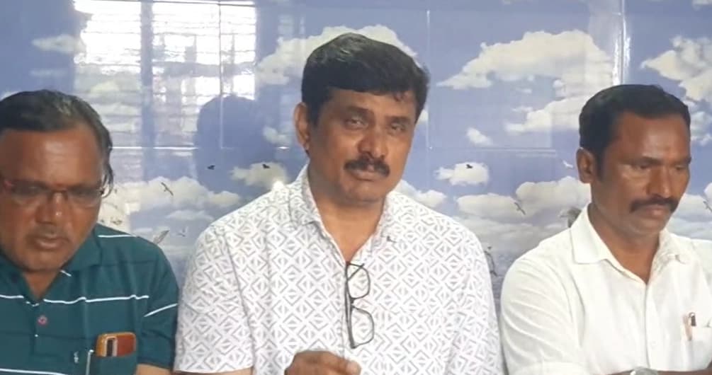 ದಲಿತ ಯುವಕರ ಮೇಲೆ ಪೊಲೀಸರ ಹಲ್ಲೆ ಖಂಡಿಸಿ ಸುದ್ದಿಗೋಷ್ಠಿ!
