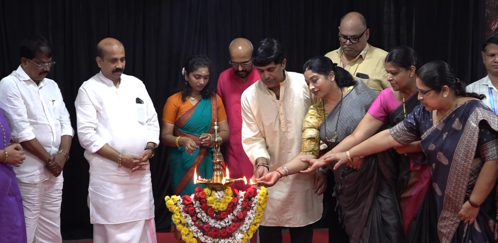 ಗೋಲ್ಡನ್ ಬುಕ್ ಆಫ್ ವರ್ಲ್ಡ್ ರೆಕಾರ್ಡ್‌ : 216 ಗಂಟೆಗಳ ಭರತನಾಟ್ಯ ಆರಂಭಿಸಿದ ವಿದುಷಿ ದೀಕ್ಷಾ!
