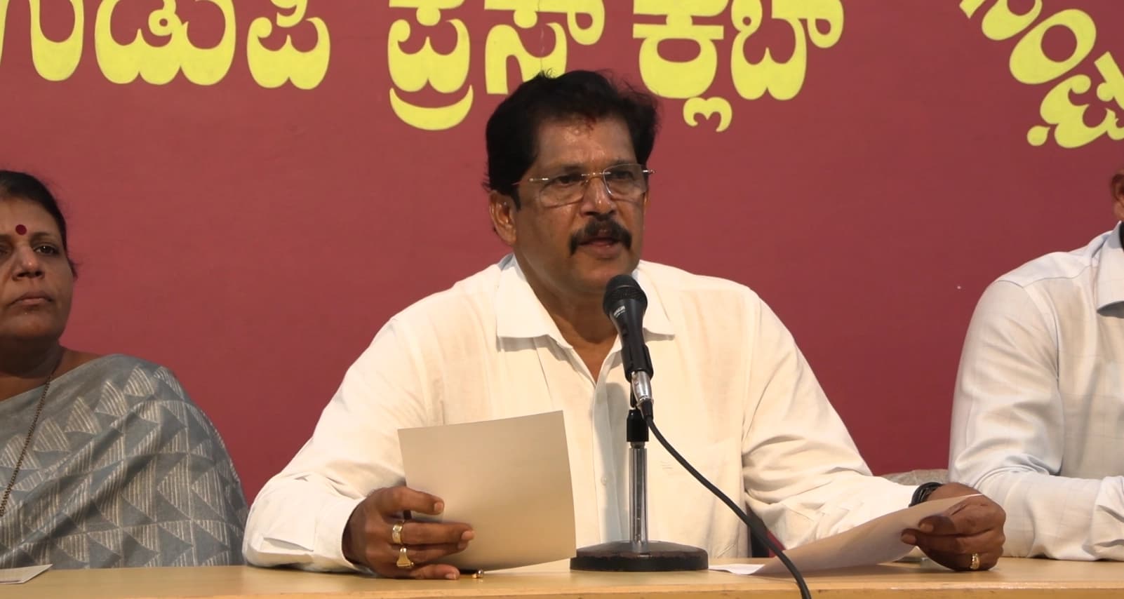 ಉಡುಪಿ: ಎ.19 ರಂದು “ಯಕ್ಷಧ್ರುವ ಪಟ್ಲಾಶ್ರಯ” ಯೋಜನೆಗೆ ಶೃಂಗೇರಿ ಶ್ರೀಗಳಿಂದ ಭೂಮಿಪೂಜೆ