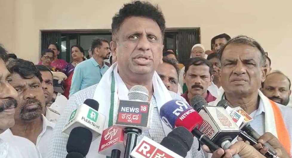 ಎಸ್ ಎಸ್ ಎಲ್ ಸಿ ಪಿಯುಸಿ ತೇರ್ಗಡೆಗೆ ಕನಿಷ್ಠ ಅಂಕ 33 ಕ್ಕೆ ಇಳಿಕೆ ವಿಚಾರವಾಗಿ ಉನ್ನತ ಶಿಕ್ಷಣ ಸಚಿವ ಎಂ.ಸಿ.ಸುಧಾಕರ್ ಹೇಳಿಕೆ