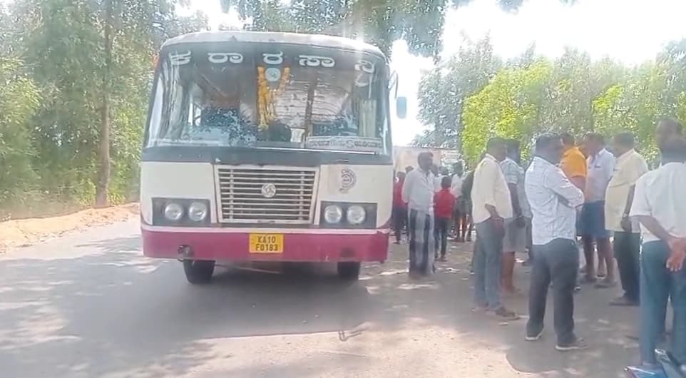ಚಾಲಕನ ಎಡವಟ್ಟು, ಬಸ್ ಚಕ್ರಕ್ಕೆ ಸಿಲುಕಿ ಕಾಲು ಕಟ್!