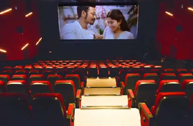 ಮಲ್ಟಿಪ್ಲೆಕ್ಸ್, ಚಿತ್ರಮಂದಿರಗಳಲ್ಲಿ ಟಿಕೆಟ್ ದರ 200 ರೂ. ಮೀರದಂತೆ ಸರ್ಕಾರ ಆದೇಶ!