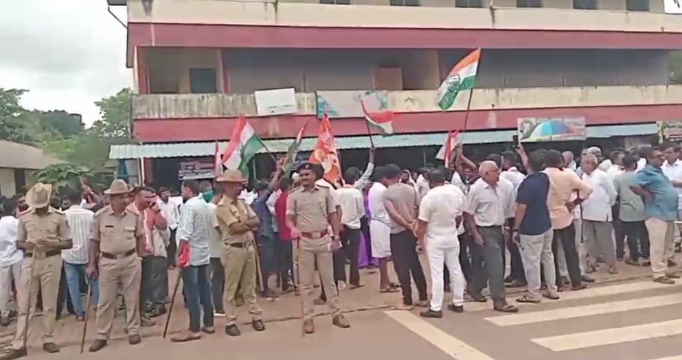 ಮದುವೆ ಮನೆಯಲ್ಲಿ ಚಿಕನ್‌ ಲೆಗ್‌ಪೀಸ್‌ಗಾಗಿ ಹೊಡೆದಾಟ: ವಿಡಿಯೋ ವೈರಲ್