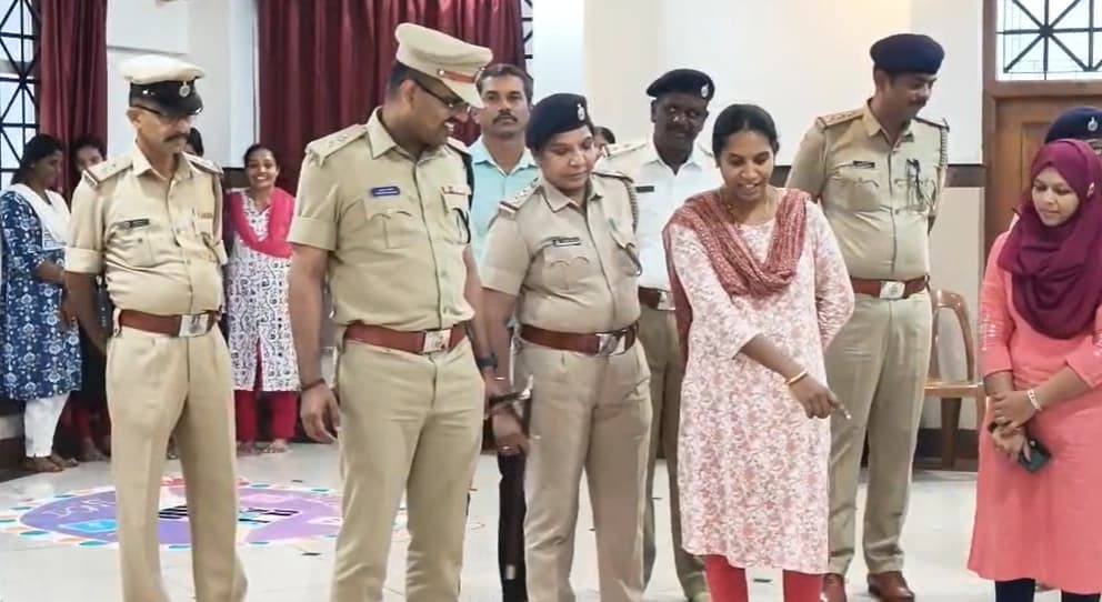ಉಡುಪಿ ಜಿಲ್ಲಾ ಪೊಲೀಸ್ ಇಲಾಖೆಯಿಂದ ರಂಗೋಲಿ ಸ್ಪರ್ಧೆ ಆಯೋಜನೆ