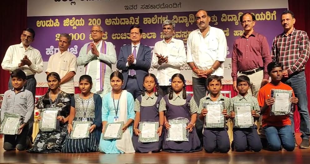 ತಲೆ ಕೂದಲು ಉದುರುತ್ತಿದೆಯಾ? ಹಾಗಾದರೆ ಈ ಟಿಪ್ಸ್‌ ಪಾಲಿಸಿ