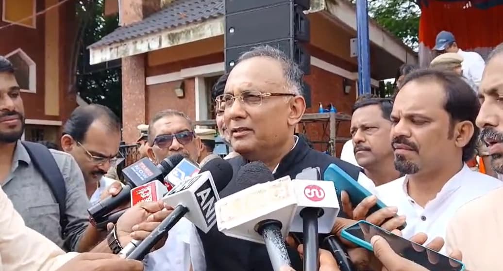 ʼಧರ್ಮಸ್ಥಳ ಕ್ಷೇತ್ರದಲ್ಲಿ ಅಗೆದಿಲ್ಲ ಕಾಡಿನಲ್ಲಿ ಅಗೆದಿರೋದು, ಅನಾವಶ್ಯಕವಾಗಿ ಬಿಜೆಪಿ ತಿರುಚಿ ಹೆಸರು ಹಾಳು ಮಾಡುತ್ತಿದೆʼ