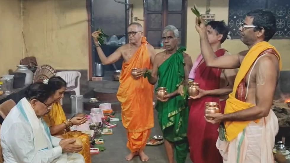 ದುರ್ಗಾಪರಮೇಶ್ವರಿ ದೇವರ ಮೊರೆ ಹೋದ ಗೃಹ ಸಚಿವ ಜಿ. ಪರಮೇಶ್ವರ್