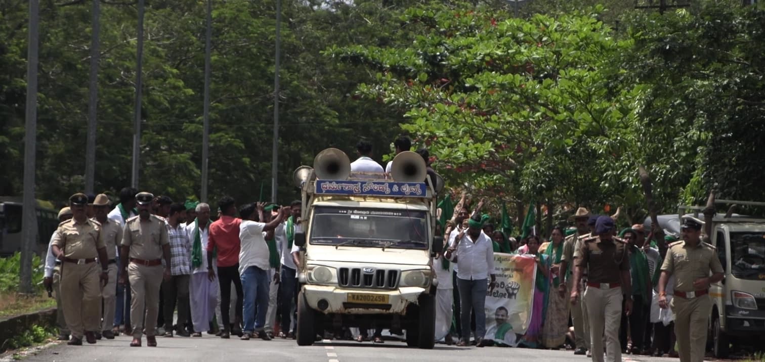 ಬೈಂದೂರು ಪ.ಪಂ. ವ್ಯಾಪ್ತಿಯಿಂದ ಗ್ರಾಮೀಣ ಭಾಗಗಳನ್ನು ಕೈ ಬಿಡಲು ಆಗ್ರಹಿಸಿ ರೈತರ ಪ್ರತಿಭಟನೆ