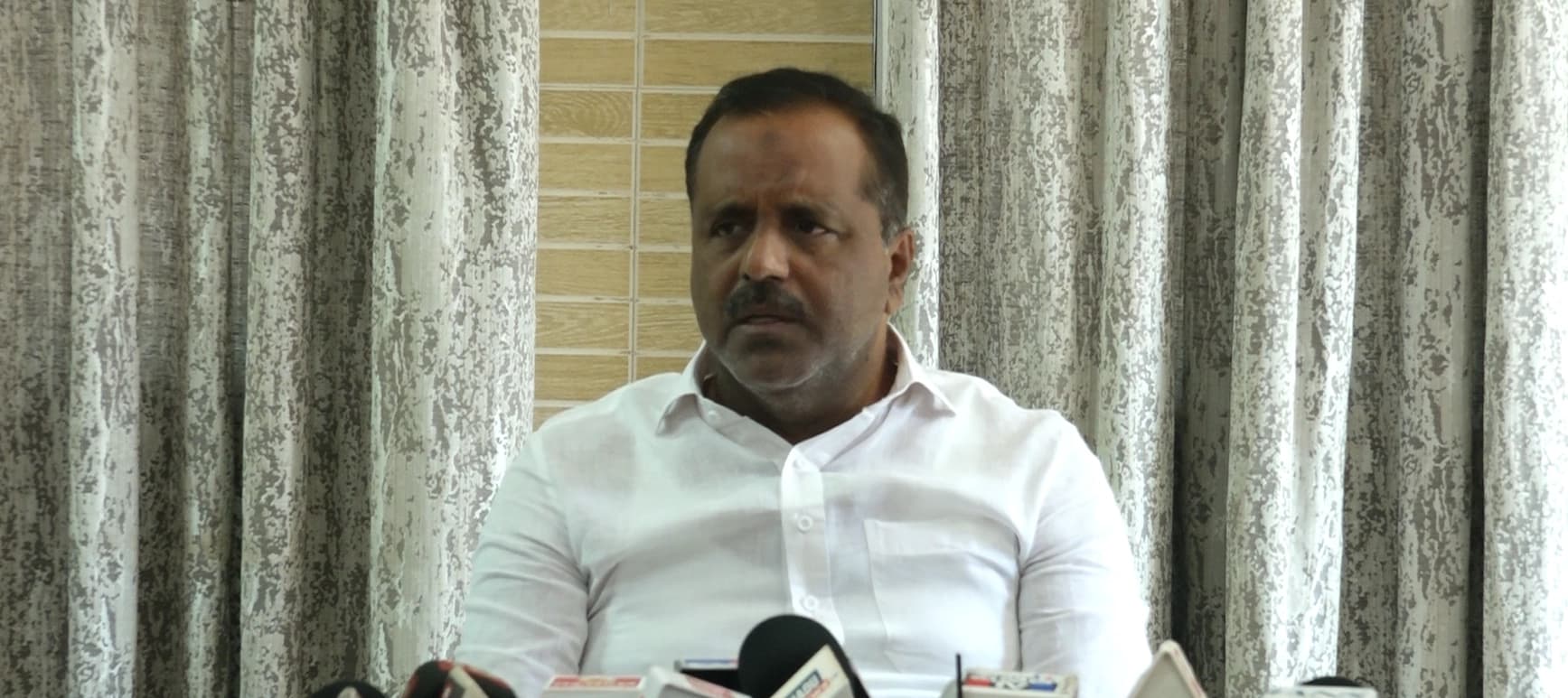 ಬೀದಿ ನಾಯಿಗಳಿಗೆ ಸೂಕ್ತ ವ್ಯವಸ್ಥೆ ಕಲ್ಪಿಸಲು ಸರಕಾರಕ್ಕೆ ವರದಿ ಸಲ್ಲಿಕೆ