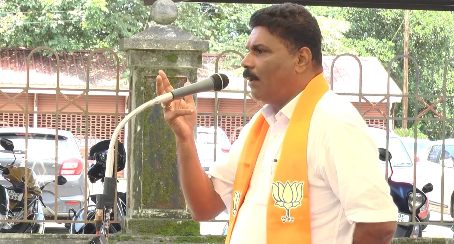 ಕಾರ್ಕಳದ ಅಭಿವೃದ್ಧಿಗೆ ನಕಲಿ‌ ಕಾಂಗ್ರೆಸ್ ಮುಖಂಡರಿಂದ ಅಡ್ಡಿ: ಮುನಿಯಾಲು ಉದಯಕುಮಾರ್ ಶೆಟ್ಟಿಗೆ ಶಾಸಕ ಸುನಿಲ್ ಕುಮಾರ್ ಟಾಂಗ್