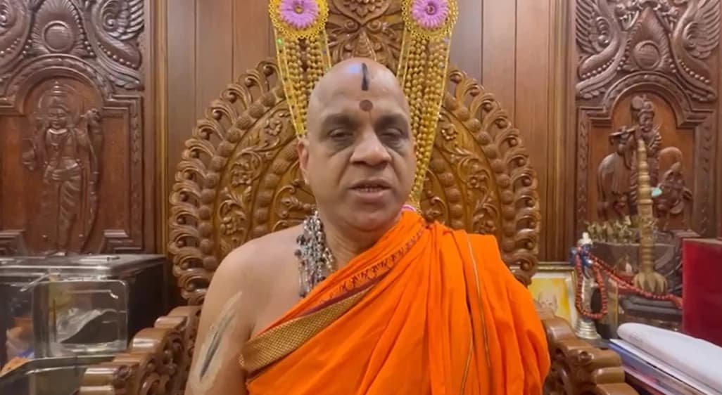 ಅಧಿಕಾರಿ ಆತ್ಮಹತ್ಯೆ ಕೇಸ್ : ನಾಗೇಂದ್ರನನ್ನು ಬಂಧಿಸಬೇಕೆಂದು ಆಗ್ರಹಿಸಿದ ಪ್ರಲ್ಹಾದ್ ಜೋಶಿ