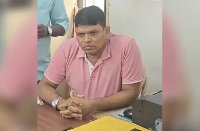 ಲಂಚ ಪಡೆಯುವಾಗ ಲೋಕಾಯುಕ್ತ ಬಲೆಗೆ ರೆಡ್ ಹ್ಯಾಂಡ್ ಆಗಿ ಸಿಕ್ಕಿಬಿದ್ದ ಕದ್ರಿ ಸಂಚಾರ ಪೊಲೀಸ್ ಕಾನ್‌ಸ್ಟೆಬಲ್ ತಸ್ಲೀಮ್!