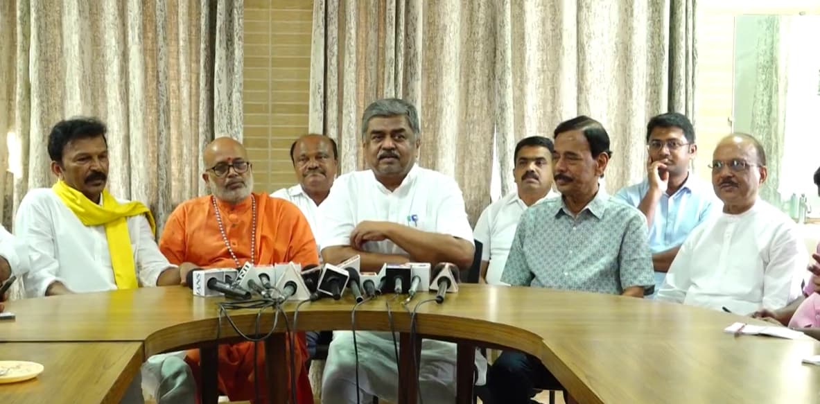 ʼಪವರ್‌ ಶೇರಿಂಗ್‌ ಬಗ್ಗೆ ಪ್ರತಿಕ್ರಿಯೆ ನೀಡಲು ನಾನು ಸಂಬಂಧಪಟ್ಟವನಲ್ಲʼ