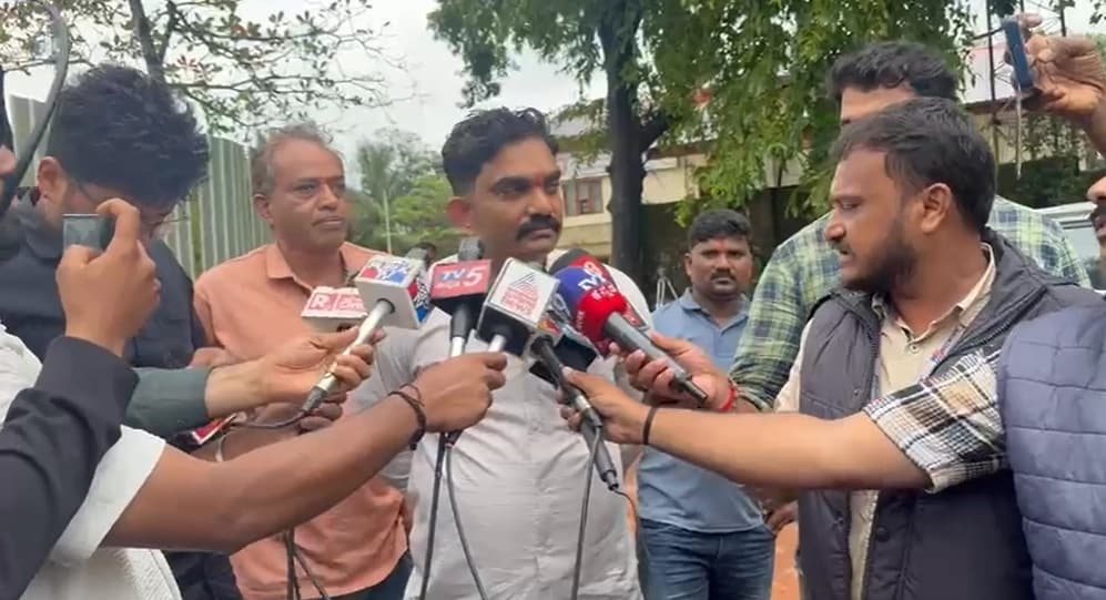 ಎಸ್ಐಟಿ ಕಚೇರಿಗೆ ದಾಖಲೆ ಸಲ್ಲಿಸಿದ ಬಳಿಕ ಗಿರೀಶ್ ಮಟ್ಟಣ್ಣನವರ್ ಹೇಳಿಕೆ